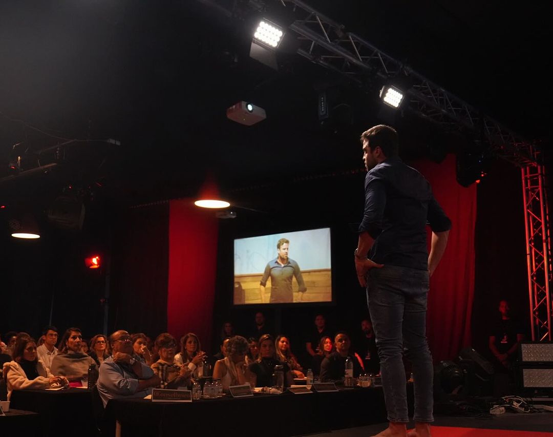 Comunicação, Marketing E Tecnologia - Transforme Sua Vida Com Os Ensinamentos De Pablo Marçal: Guia Completo