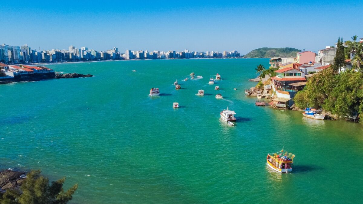 Procissão Marítima Na Festa De São Pedro Guarapari 